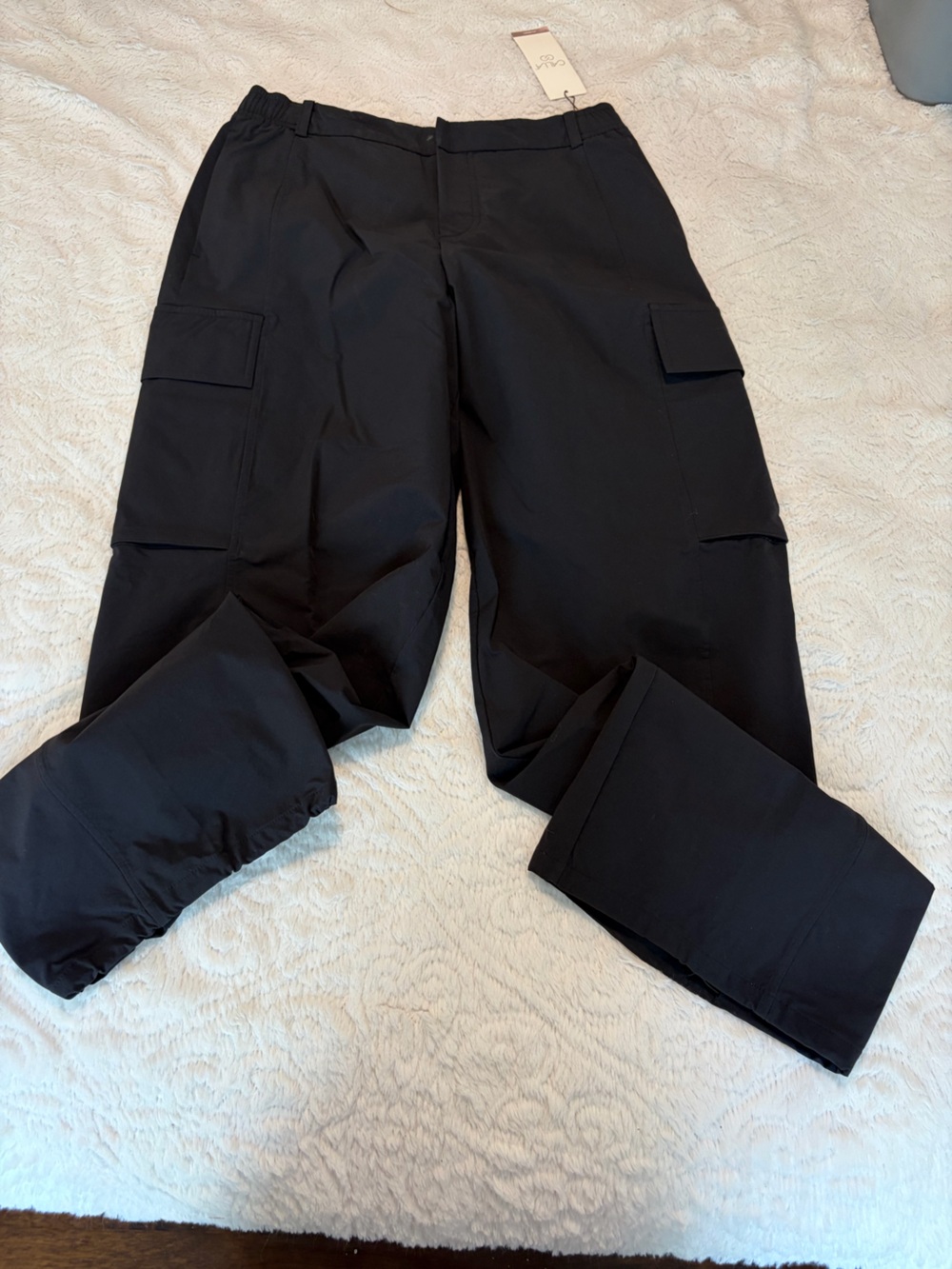 NWT Callia Journey High Waisted Collection Black Cargo Pants with Elastic Cuffs